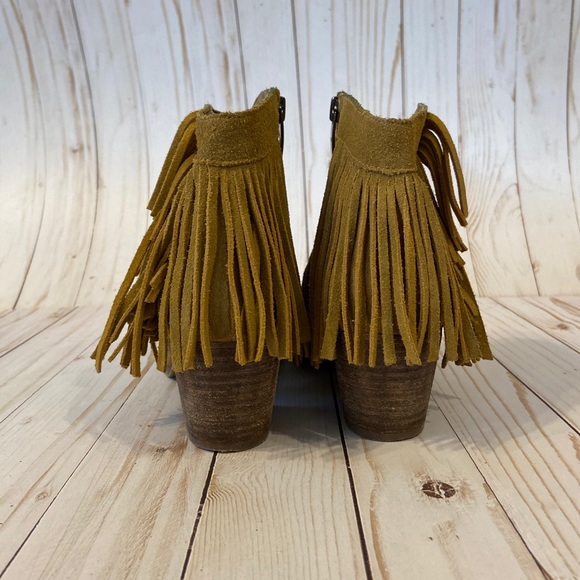 Booties - Picture 1 of 3